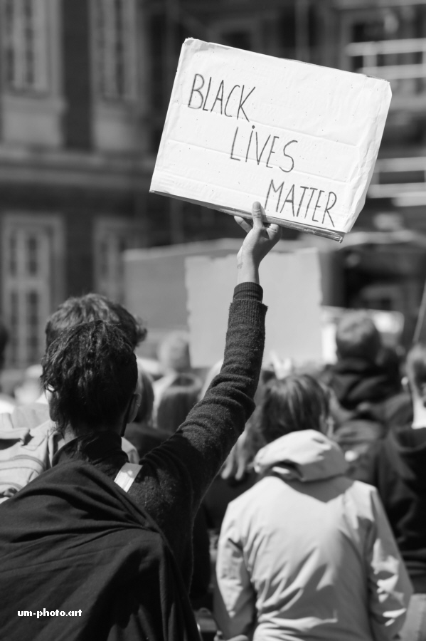  black_lives_matter_08.jpg